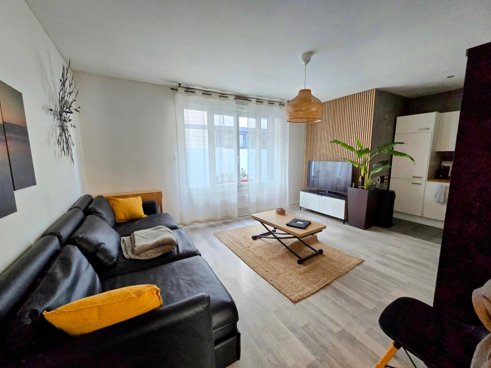 Le Rive Gauche By Beds76, Grand Parking Apartment Rouen Exterior photo